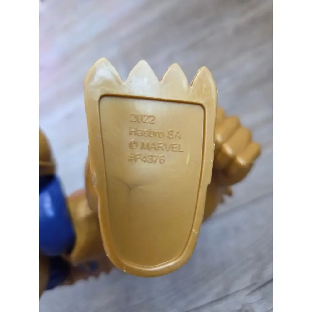 Marvel Mech‎ Strike Monster Hunters Thanos 9